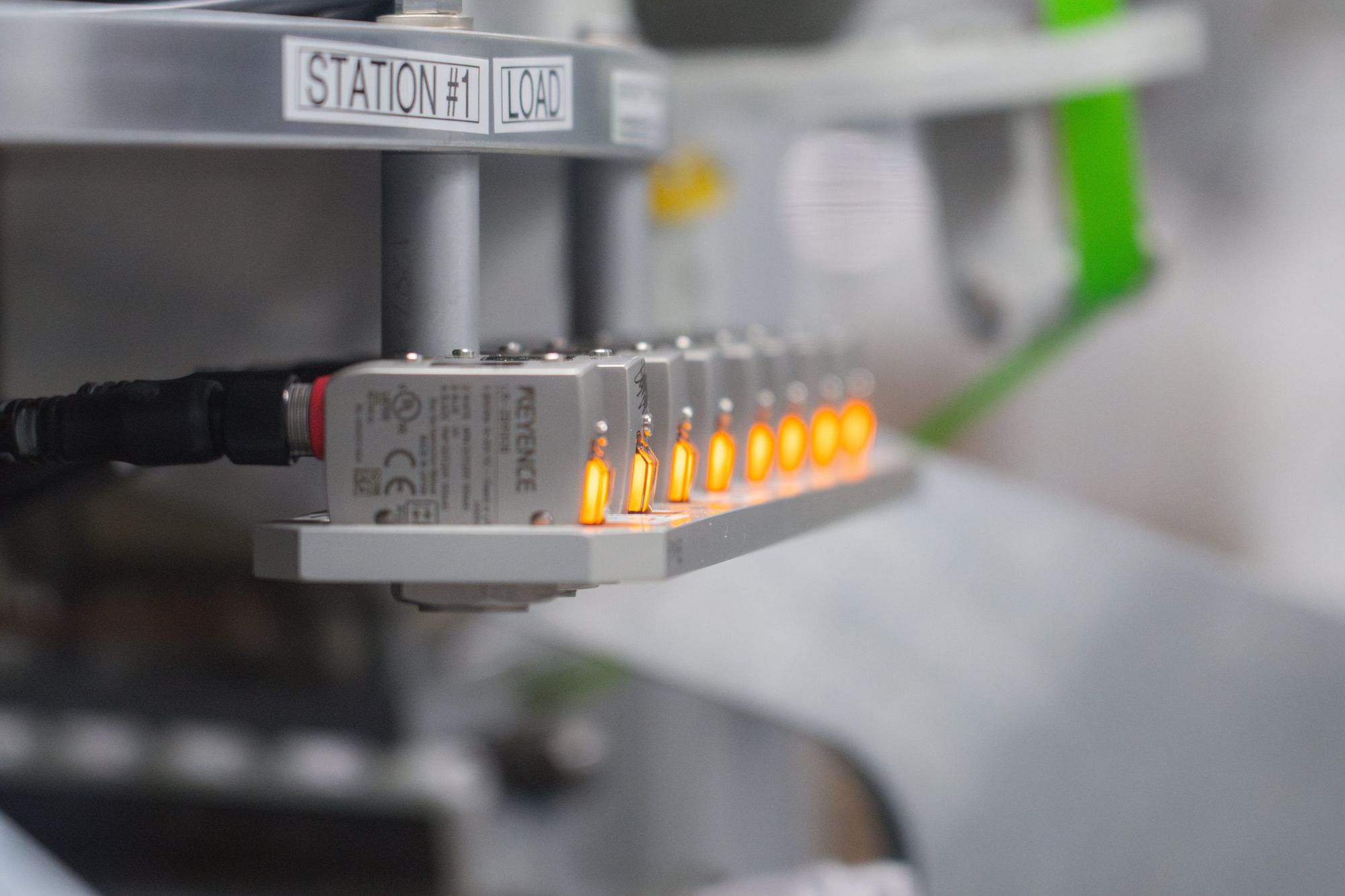 Continuous Motion Multiple Piece Assembly Machine